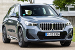 BMW X1 xDrive23i Paquete M Sport Todo terreno BMW Individual Frozen Pure Grey Metalizado Exterior Lateral-Frontal 5 puertas