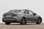 Toyota Camry Electric Hybrid Luxury Turismo Gris Metalizado Exterior Posterior-Lateral 4 puertas