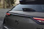 DS 3 PureTech 130 Aut. Performance Line Todo terreno Lacquered Grey Exterior Pilotos 5 puertas