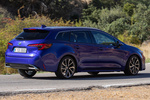 Toyota Corolla Gama Corolla Touring Sports Touring Sports Premium Turismo familiar Juniper Blue Exterior Posterior-Lateral 5 puertas