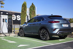 KIA XCeed 1.6 PHEV 104 kW (141 CV) DCT eTech PHEV Todo terreno Yuca Steel Gray Exterior Toma de recarga 5 puertas