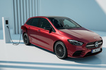 Mercedes-Benz Clase B B 250e AMG Line Monovolumen Rojo Patagonia Exterior Toma de recarga 5 puertas