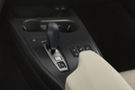 Lexus UX 300e Executive e Todo terreno Interior Consola Central 5 puertas