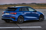 Audi A3 RS3 Sportback 299 kW (407 CV) RS3 Sportback performance edition Turismo Azul Nogaro Exterior Posterior-Lateral 5 puertas
