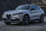Alfa Romeo Stelvio Competizione Competizione Todo terreno Gris Matte Exterior Frontal-Lateral 5 puertas