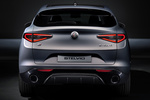 Alfa Romeo Stelvio Competizione Competizione Todo terreno Gris Matte Exterior Posterior 5 puertas
