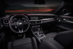 Alfa Romeo Stelvio Competizione Competizione Todo terreno Interior Salpicadero 5 puertas