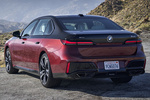 BMW Serie 7 760i xDrive M Sport 760i Turismo Aventurin Red Metallic Two-Tone Exterior Lateral-Posterior 4 puertas