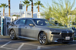 BMW i7 i7 xDrive60 i7 xDrive60 Turismo Oxid Grey Metallic Exterior Toma de recarga 4 puertas