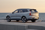 Volvo EX90 Gama EX90 Ultra Todo terreno Silver Dawn Exterior Posterior-Lateral 5 puertas