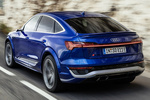 Audi Q8 SQ8 Sportback e-tron quattro SQ8 Sportback e-tron Todo terreno Azul Ultra Metalizado Exterior Lateral-Posterior 5 puertas