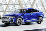 Audi Q8 SQ8 Sportback e-tron quattro SQ8 Sportback e-tron Todo terreno Azul Ultra Metalizado Exterior Frontal-Lateral 5 puertas