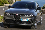 Alfa Romeo Tonale Plug-In Hybrid Q4 Edici&oacute;n Especial Plug-in Hybrid Todo terreno Gris Vesuvio Exterior Frontal-Lateral 5 puertas