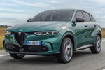 Alfa Romeo Tonale Plug-In Hybrid Q4 Edici&oacute;n Especial Plug-in Hybrid Todo terreno Verde Tricapa Exterior Frontal-Lateral 5 puertas