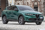 Alfa Romeo Tonale Plug-In Hybrid Q4 Edici&oacute;n Especial Plug-in Hybrid Todo terreno Verde Tricapa Exterior Lateral-Frontal 5 puertas