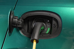 Alfa Romeo Tonale Plug-In Hybrid Q4 Edici&oacute;n Especial Plug-in Hybrid Todo terreno Verde Tricapa Exterior Toma de recarga 5 puertas