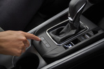 Alfa Romeo Tonale Plug-In Hybrid Q4 Edici&oacute;n Especial Plug-in Hybrid Todo terreno Interior Palanca de Cambios 5 puertas