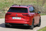 Volkswagen Golf Variant 1.5 eTSI 110 kW (150 CV) DSG 7 vel. Variant R-Line Turismo familiar Rojo Intenso Metalizado Exterior Posterior-Lateral 5 puertas