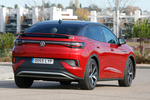 Volkswagen ID.5 GTX 220 kW (299 CV) 77 kWh GTX Todo terreno Rojo Intenso Metalizado Negro Exterior Posterior-Lateral 5 puertas
