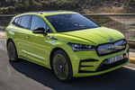 Skoda Enyaq RS iV RS iV Todo terreno Verde Mamba Exterior Lateral-Frontal 5 puertas