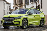 Skoda Enyaq RS iV RS iV Todo terreno Verde Mamba Exterior Frontal-Lateral 5 puertas