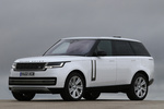 Land Rover Range Rover P440e SWB PHEV HSE SWB PHEV Todo terreno Fuji White Exterior Frontal-Lateral 5 puertas