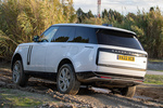 Land Rover Range Rover P440e SWB PHEV HSE SWB PHEV (sesi&oacute;n off-road) Todo terreno Fuji White Exterior Lateral-Posterior 5 puertas