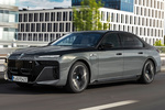 BMW Serie 7 M760e xDrive M760e xDrive Turismo Saphirschwarz Metallic Two-Tone Exterior Frontal-Lateral 4 puertas