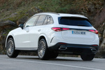 Mercedes-Benz GLC 220 d 4MATIC AMG Line con Paquete Night Todo terreno Blanco Diamante Metalizado Exterior Lateral-Posterior 5 puertas
