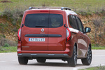 Renault Kangoo 1.5 Blue dCi 70 kW (95 CV) Zen (6 puertas) Veh&iacute;culo comercial Marr&oacute;n Terracota Exterior Posterior-Lateral 5 puertas