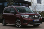 Renault Kangoo Gama Kangoo Combi E-TECH techno Combi E-TECH Veh&iacute;culo comercial Rojo Carm&iacute;n Exterior Lateral-Frontal 5 puertas