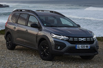 Dacia Jogger Hybrid 140 7 plazas Extreme Hybrid 7 plazas Turismo familiar Gris Schiste Exterior Lateral-Frontal 5 puertas