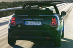 MINI MINI 3p Cooper SE Convertible 3p Cooper SE Convertible Descapotable Enigmatic Black Metallic Exterior Posterior-Lateral 3 puertas