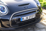 MINI MINI 3p Cooper SE Convertible 3p Cooper SE Convertible Descapotable Enigmatic Black Metallic Exterior Frontal 3 puertas