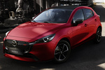 Mazda Mazda2 e-SKYACTIV G 1.5 66 kW (90 CV) M Hybrid Homura Aka Turismo Soul Red Crystal Exterior Frontal-Lateral 5 puertas