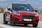 Ford Kuga 2.5 Duratec PHEV PHEV ST Line X con Black Package Todo terreno Rojo Lucid Exterior Lateral-Frontal 5 puertas