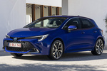 Toyota Corolla 140H Premium Turismo Juniper Blue Exterior Frontal-Lateral 4 puertas