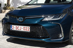 Toyota Corolla Sedan 140H Sedan Style Plus Turismo Azul Mediterr&aacute;neo Exterior Frontal 4 puertas