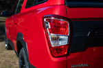 SsangYong Musso D22 DTR 4x4 Aut. Limited Pick up Indian Red Exterior Pilotos 4 puertas