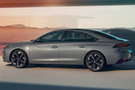 Peugeot 508 Plug-in Hybrid e-EAT8 GT Plug-in Hybrid Turismo Gris Selenium Exterior Lateral-Posterior 5 puertas