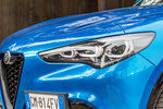Alfa Romeo Stelvio Competizione Competizione Todo terreno Azul Misano Exterior Faro 5 puertas