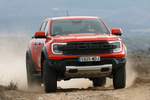 Ford Ranger Raptor Doble Cabina V6 3.0 EcoBoost 215 kW (292 CV) e-AWD Aut. 10 vel. Raptor Doble Cabina Pick up Naranja Code Exterior Lateral-Frontal 4 puertas