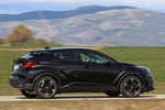 Toyota C-HR 180H GR-Sport Todo terreno Negro Azabache Exterior Posterior-Lateral 5 puertas