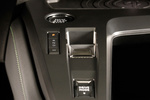 Peugeot 408 PureTech 130 EAT8 GT Turismo Interior Palanca de Cambios 5 puertas