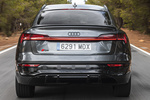 Audi Q8 Sportback 55 e-tron quattro Sportback e-tron S line con Paquete Black  Todo terreno Gris cronos Exterior Posterior 5 puertas