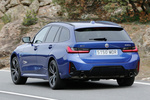 BMW Serie 3 330e xDrive Touring Paquete M Sport Pro Touring Turismo familiar M Portimao Blue Metallic Exterior Lateral-Posterior 4 puertas