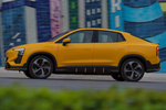 Aiways U6 63 kWh Coup&eacute; Prime Todo terreno Canary Yellow Exterior Lateral 5 puertas