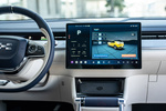 Aiways U6 63 kWh Coup&eacute; Prime Todo terreno Interior Consola Central 5 puertas
