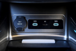 BYD Dolphin Gama Dolphin Comfort con interior Black + Brown Turismo Interior Conexi&oacute;n fuentes externas 5 puertas
