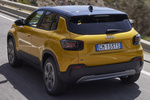Jeep Avenger BEV 115 kW (156 CV) First Edition BEV Todo terreno Sun + Volcano Exterior Cenital-Lateral-Posterior 5 puertas